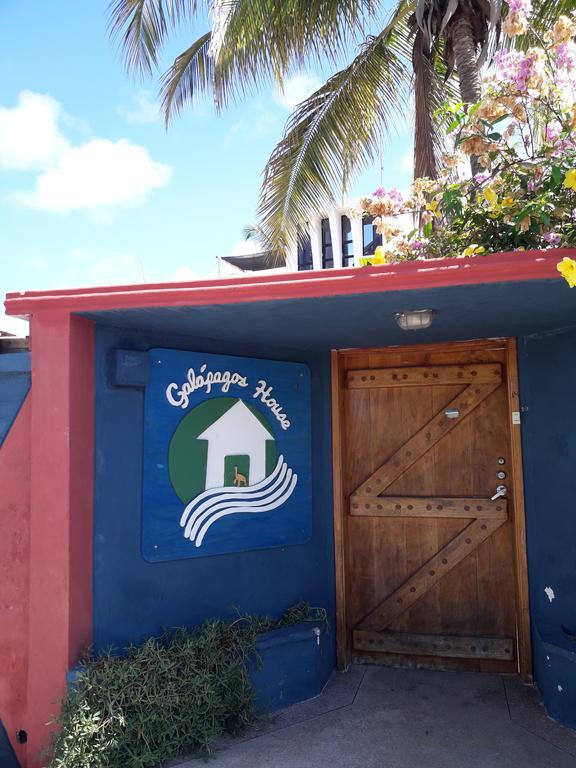 Galapagos House Hostel Puerto Ayora  Kültér fotó